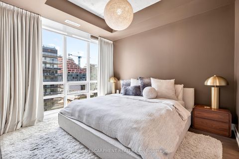 Photo 31 at 806 - 399 Adelaide Street W, Waterfront Communities C1, Toronto
