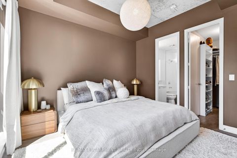 Photo 33 at 806 - 399 Adelaide Street W, Waterfront Communities C1, Toronto