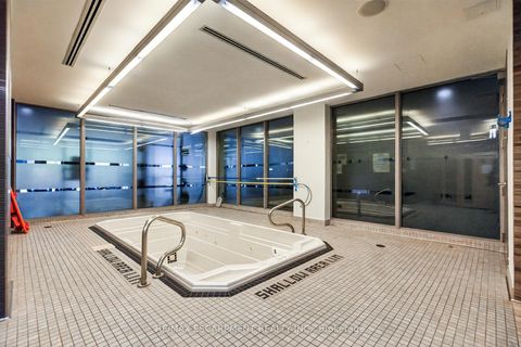 Photo 42 at 806 - 399 Adelaide Street W, Waterfront Communities C1, Toronto