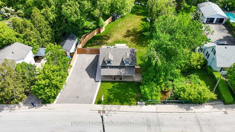 Photo 2 at 136 Main Street, Schomberg, King