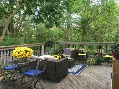 Photo 1 at 19 Backus Court, Raymerville, Markham