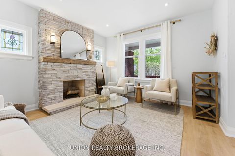 Photo 3 at 65 Harding Boulevard, Cliffside, Toronto
