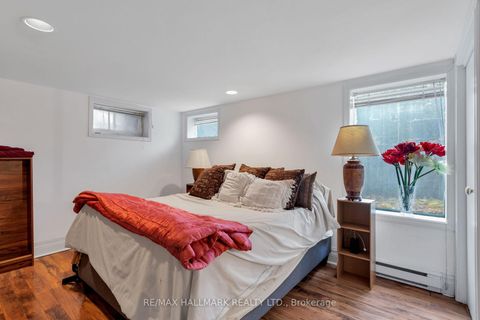 Photo 23 at 60 Indian Grove, Swansea, Toronto
