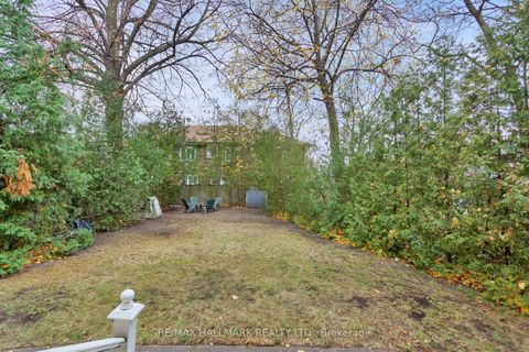 Photo 24 at 60 Indian Grove, Swansea, Toronto