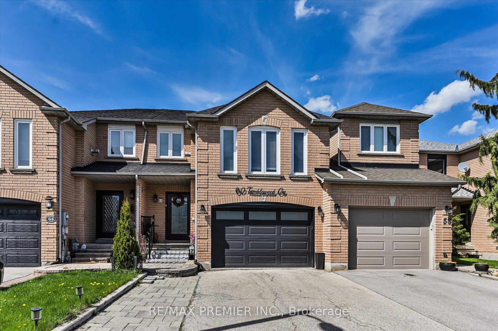 60 Tumbleweed Court, East Woodbridge, Vaughan photo 2
