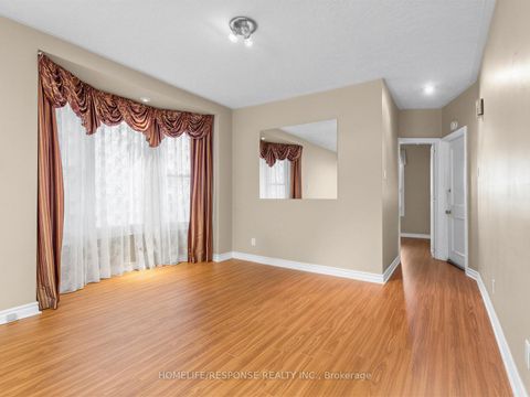 Photo 8 at 127 Lee Avenue, The Beaches, Toronto