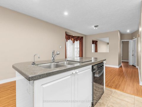 Photo 12 at 127 Lee Avenue, The Beaches, Toronto