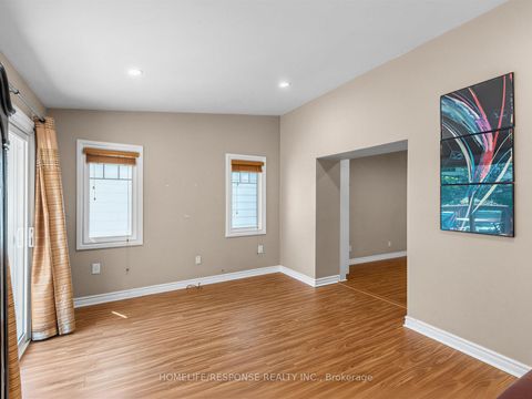 Photo 15 at 127 Lee Avenue, The Beaches, Toronto