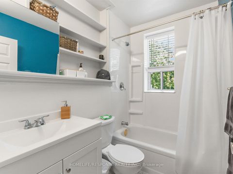 Photo 23 at 127 Lee Avenue, The Beaches, Toronto