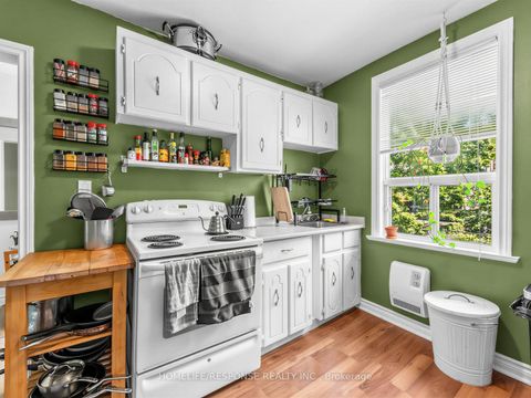 Photo 25 at 127 Lee Avenue, The Beaches, Toronto