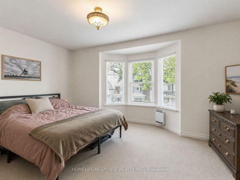 Photo 28 at 127 Lee Avenue, The Beaches, Toronto