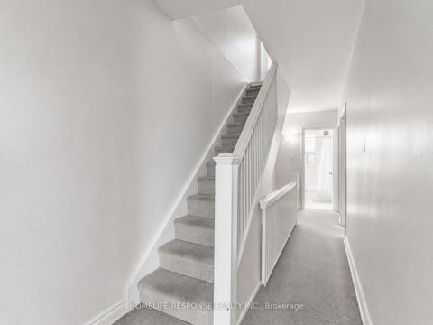 Photo 29 at 127 Lee Avenue, The Beaches, Toronto