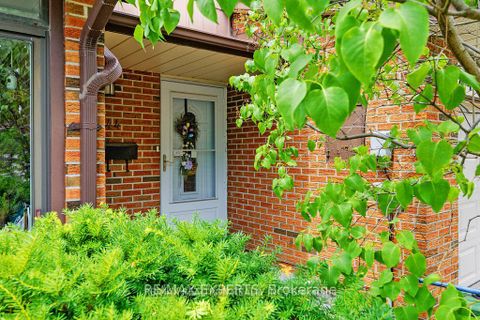 Photo 3 at 44 - 30 Dundalk Drive, Dorset Park, Toronto