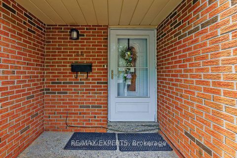 Photo 4 at 44 - 30 Dundalk Drive, Dorset Park, Toronto