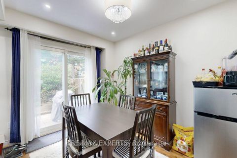 Photo 10 at 44 - 30 Dundalk Drive, Dorset Park, Toronto