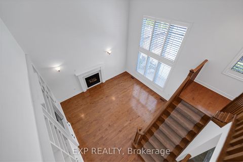 Photo 20 at 16 Haverhill Terrace, Bayview Wellington, Aurora