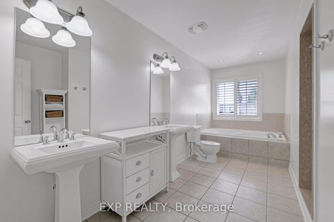 Photo 24 at 16 Haverhill Terrace, Bayview Wellington, Aurora