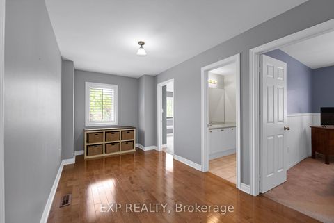 Photo 27 at 16 Haverhill Terrace, Bayview Wellington, Aurora