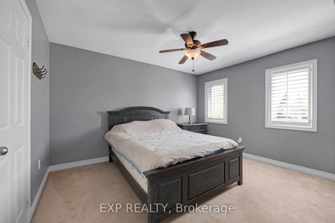 Photo 28 at 16 Haverhill Terrace, Bayview Wellington, Aurora