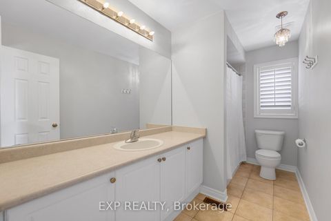 Photo 33 at 16 Haverhill Terrace, Bayview Wellington, Aurora