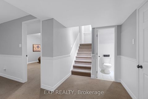 Photo 37 at 16 Haverhill Terrace, Bayview Wellington, Aurora
