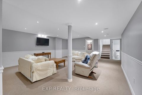 Photo 40 at 16 Haverhill Terrace, Bayview Wellington, Aurora
