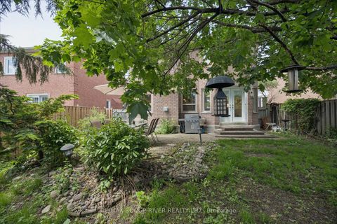 Photo 37 at 33 Shore Avenue, Rolling Acres, Whitby