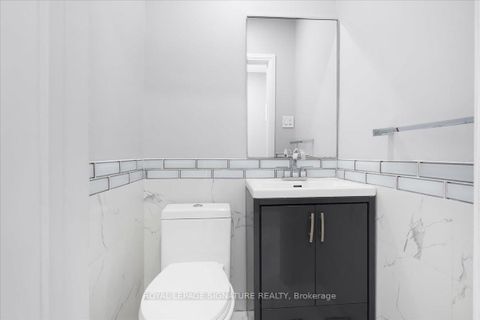 Photo 8 at 90A Bicknell Avenue, Eglinton West, Toronto
