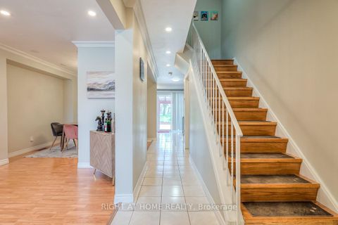 Photo 4 at 37 McKnight Drive, Malvern, Toronto