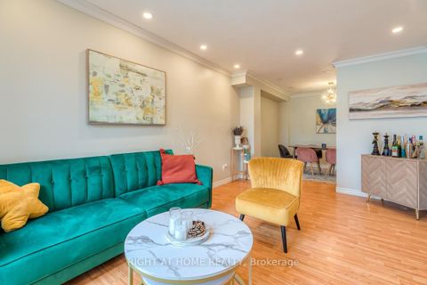 Photo 7 at 37 McKnight Drive, Malvern, Toronto