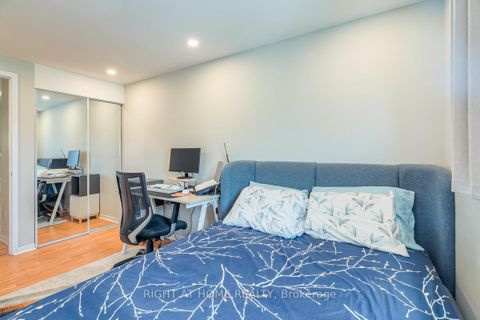 Photo 20 at 37 McKnight Drive, Malvern, Toronto