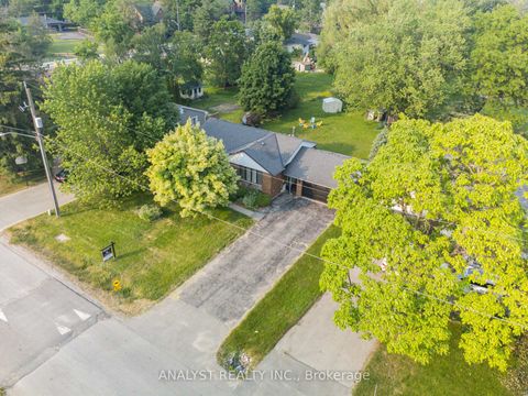 Photo 7 at 17 Kinsley Street, Nobleton, King