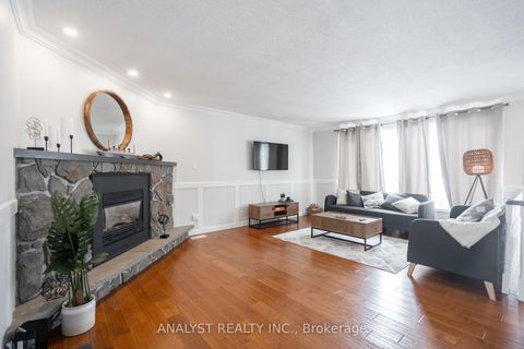 Photo 8 at 17 Kinsley Street, Nobleton, King
