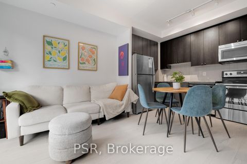Photo 4 at 202 - 68 Merton Street, Mount Pleasant West, Toronto