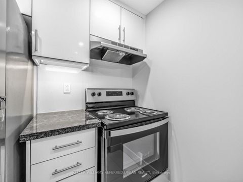 Photo 23 at 217 - 7 Bishop Avenue, Newtonbrook East, Toronto