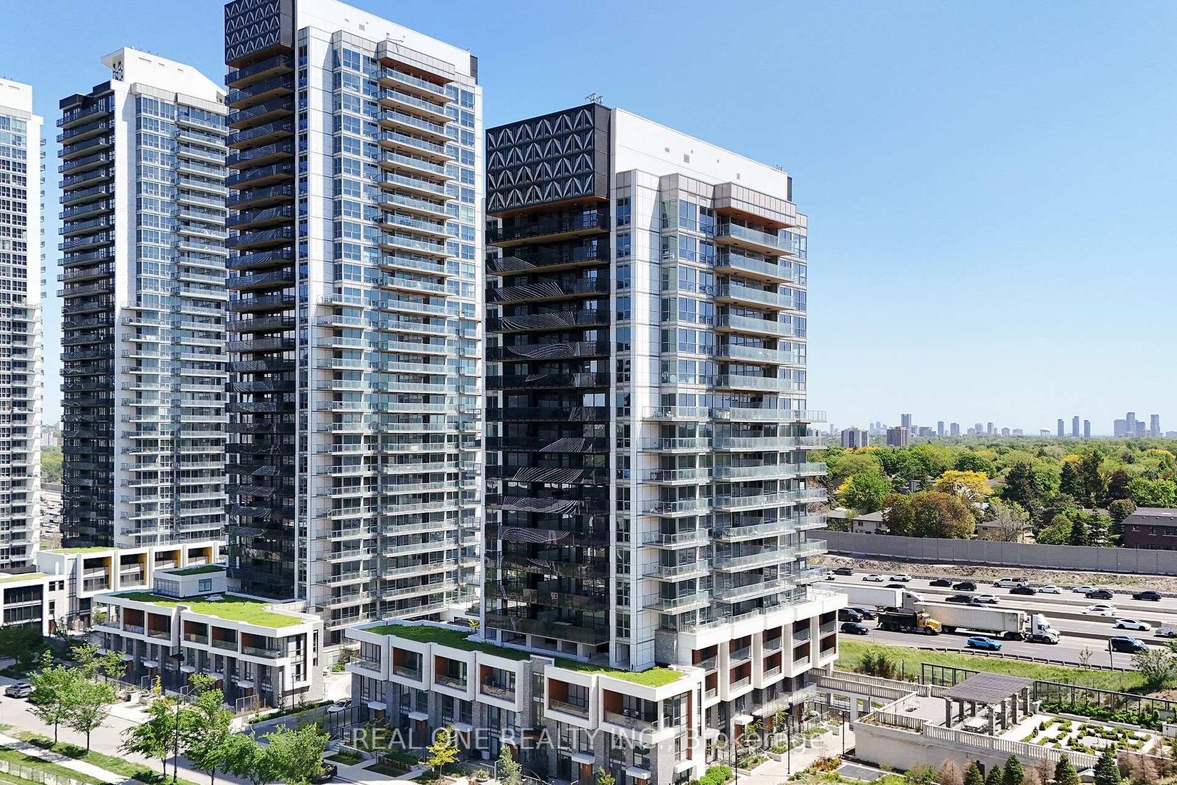 503 - 25 McMahon Drive, Bayview Village, Toronto photo number 2