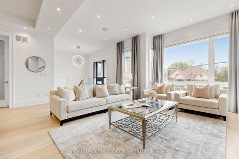 Photo 7 at 203 Crestwood Road, Yorkhill, Vaughan