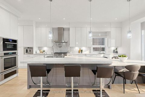 Photo 11 at 203 Crestwood Road, Yorkhill, Vaughan