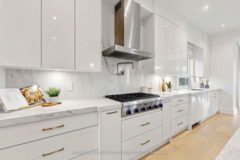Photo 14 at 203 Crestwood Road, Yorkhill, Vaughan