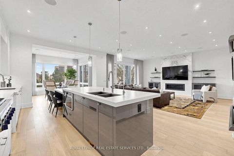 Photo 15 at 203 Crestwood Road, Yorkhill, Vaughan