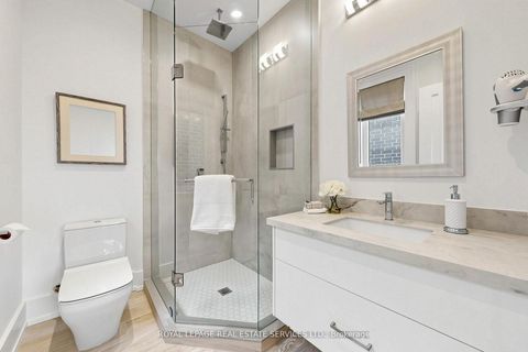 Photo 31 at 203 Crestwood Road, Yorkhill, Vaughan
