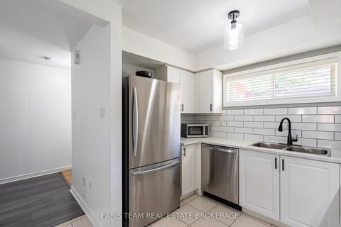 Photo 6 at 37 - 241 Ferndale Drive S, Ardagh, Barrie