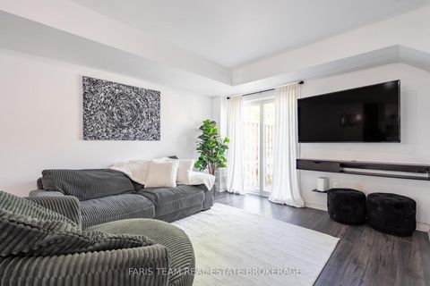 Photo 10 at 37 - 241 Ferndale Drive S, Ardagh, Barrie