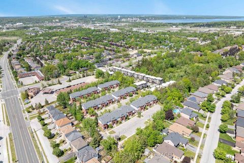 Photo 25 at 37 - 241 Ferndale Drive S, Ardagh, Barrie