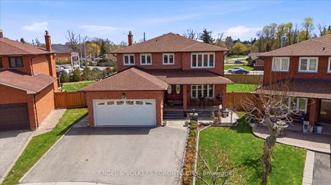 Photo 45 at 90 Gardner Place, Maple, Vaughan