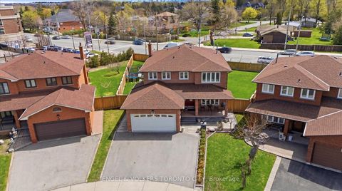Photo 46 at 90 Gardner Place, Maple, Vaughan