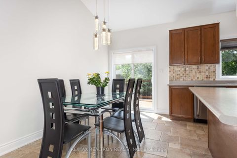 Photo 13 at 157b Silas Boulevard, Keswick North, Georgina