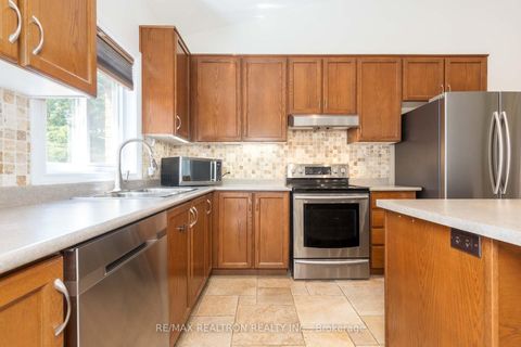 Photo 15 at 157b Silas Boulevard, Keswick North, Georgina