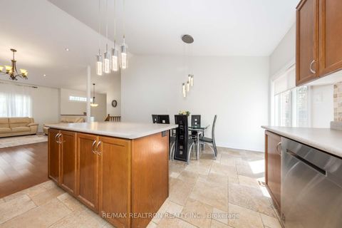 Photo 17 at 157b Silas Boulevard, Keswick North, Georgina