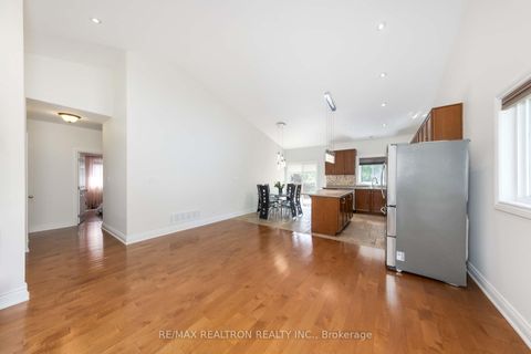 Photo 19 at 157b Silas Boulevard, Keswick North, Georgina